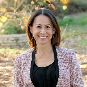 Meet your Posher, Liz